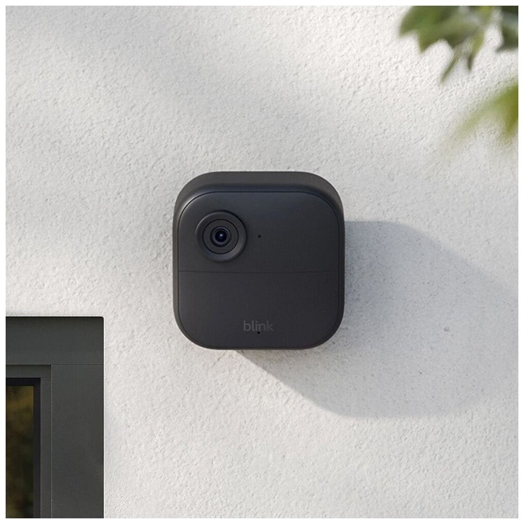Blink Outdoor 4 - نظام أمان لاسلكي 1080p بخمس كاميرات (أسود) | عمر بطارية سنتين