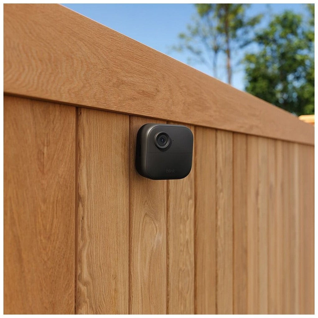 Blink Outdoor 4 - نظام أمان لاسلكي 1080p بخمس كاميرات (أسود) | عمر بطارية سنتين