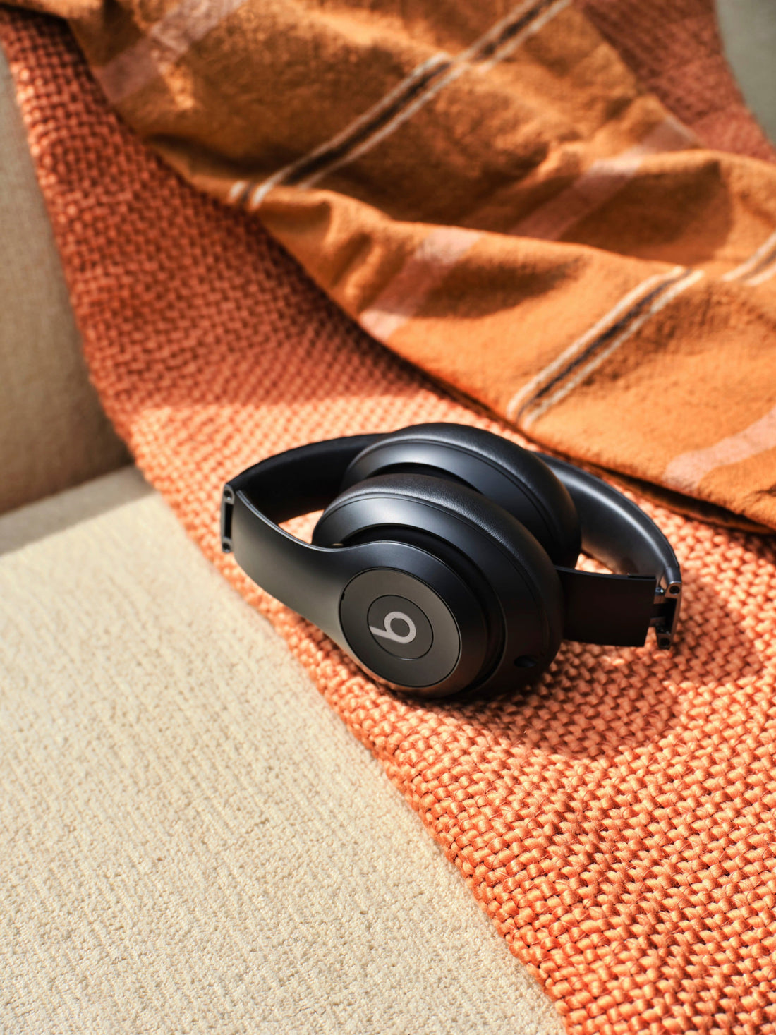 Beats Studio Pro Wireless Over-Ear Headphones with Active Noise Cancelling – Black